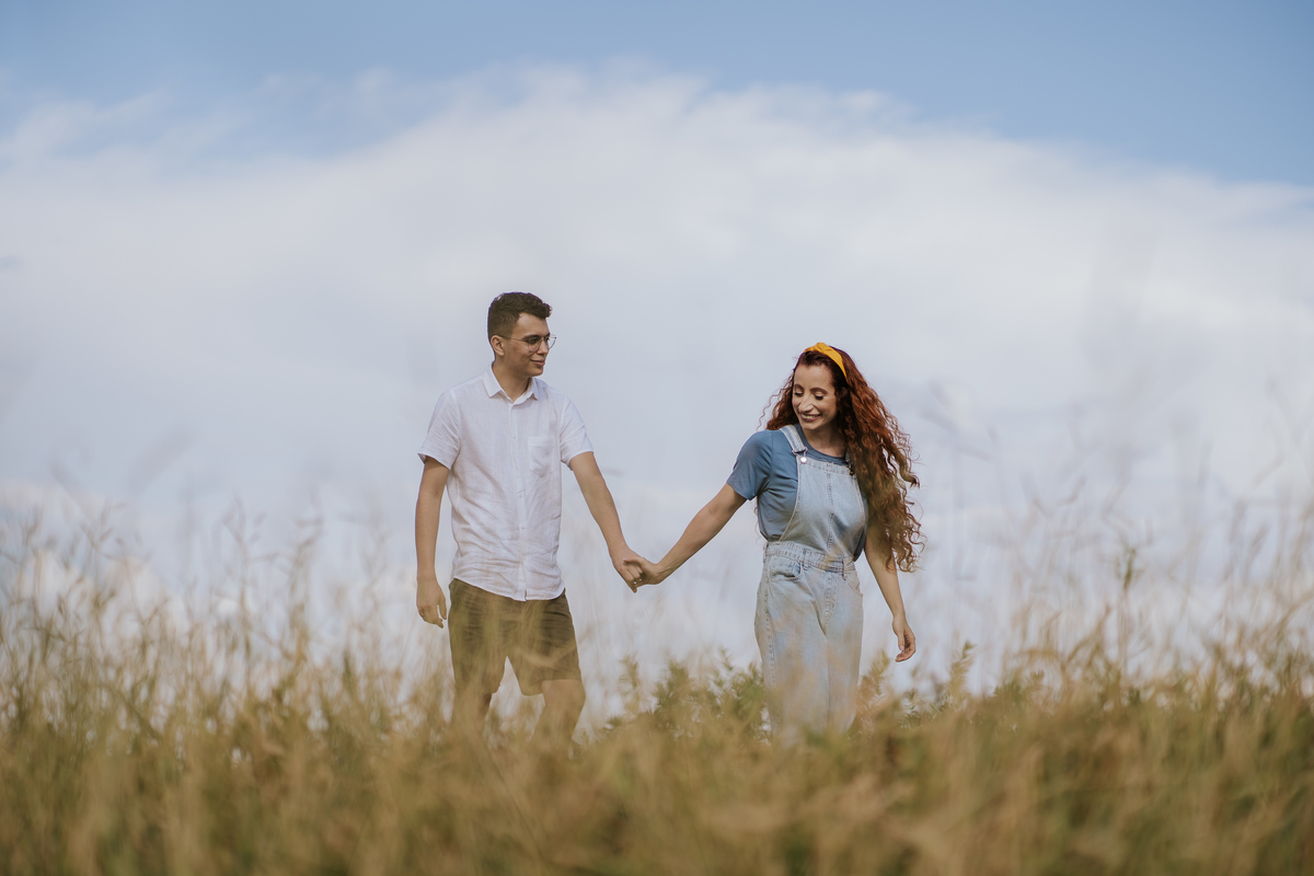 prewedding, wedding, elopement wedding, ensaio fotográfico, ensaio de foto, ensaio de casal, ensaio fotografico casal, foto de casal, morro do capuava, ensaio externo, foto de casal na montanha, ensaio fotografico casal morro do capuava