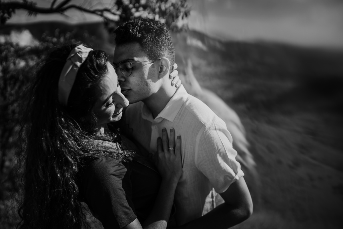 prewedding, wedding, elopement wedding, ensaio fotográfico, ensaio de foto, ensaio de casal, ensaio fotografico casal, foto de casal, morro do capuava, ensaio externo, foto de casal na montanha, ensaio fotografico casal morro do capuava