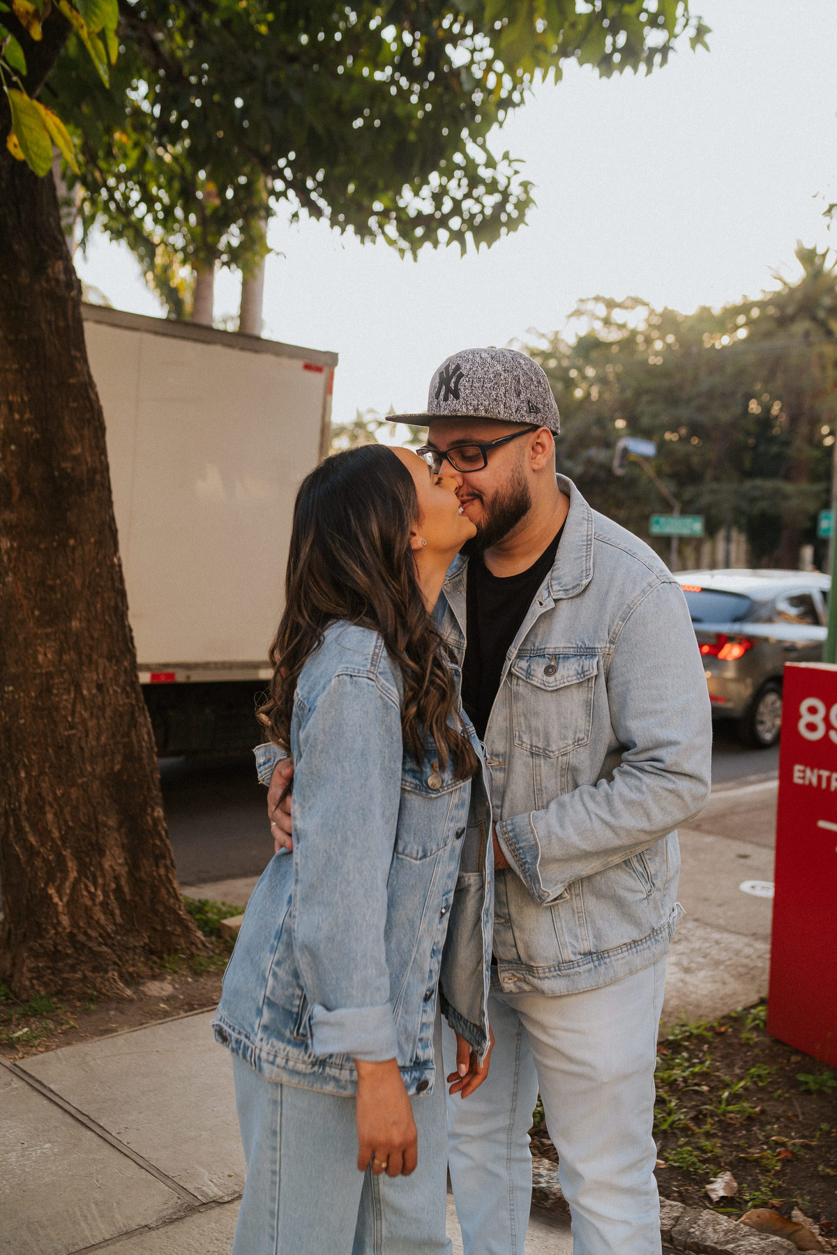 pre-wedding, wedding, ensaio fotográfico, ensaio de foto, ensaio de casal, ensaio fotografico casal, foto de casal, ensaio urbano, ensaio externo, ensaio fotográfico urbano, pré-wedding urbano