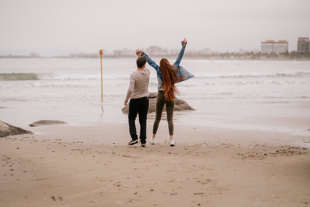 pré-wedding, wedding, ensaio fotográfico, ensaio de foto, ensaio de casal, ensaio fotográfico casal, foto de casal, ensaio externo, ensaio fotográfico na praia, pré-wedding na praia