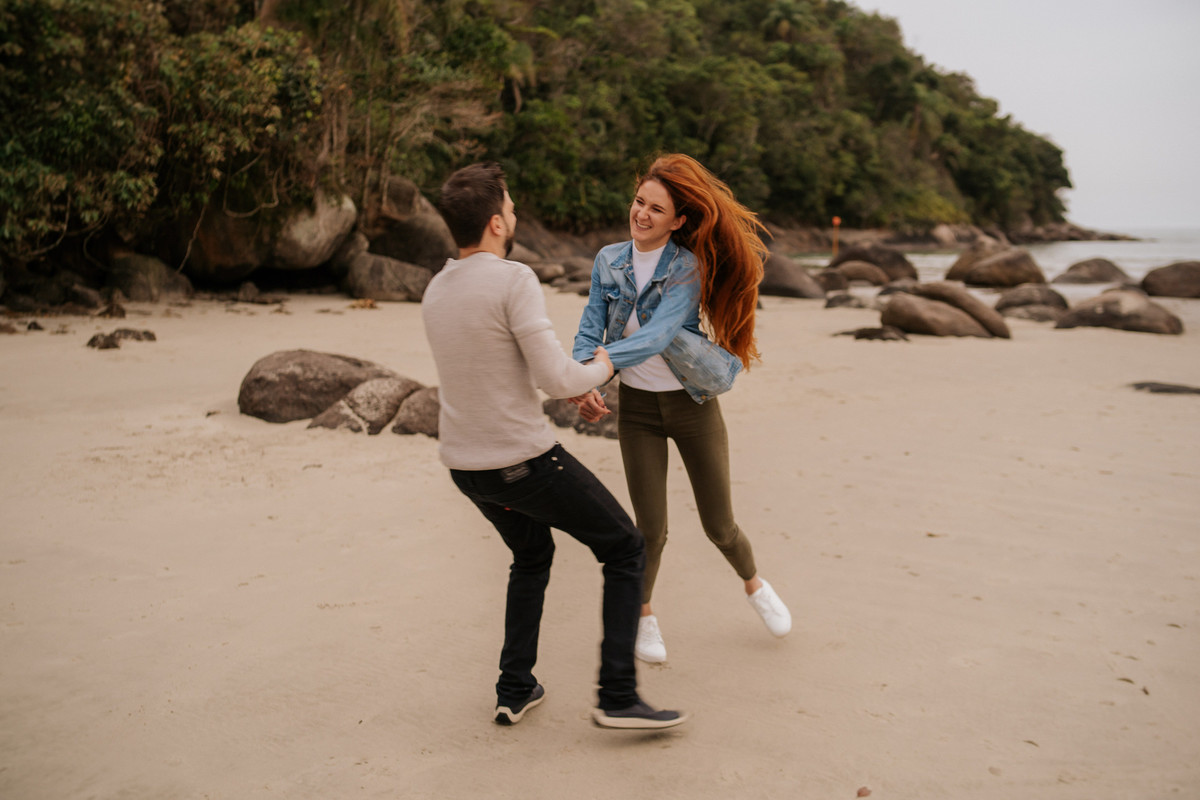 pré-wedding, wedding, ensaio fotográfico, ensaio de foto, ensaio de casal, ensaio fotográfico casal, foto de casal, ensaio externo, ensaio fotográfico na praia, pré-wedding na praia