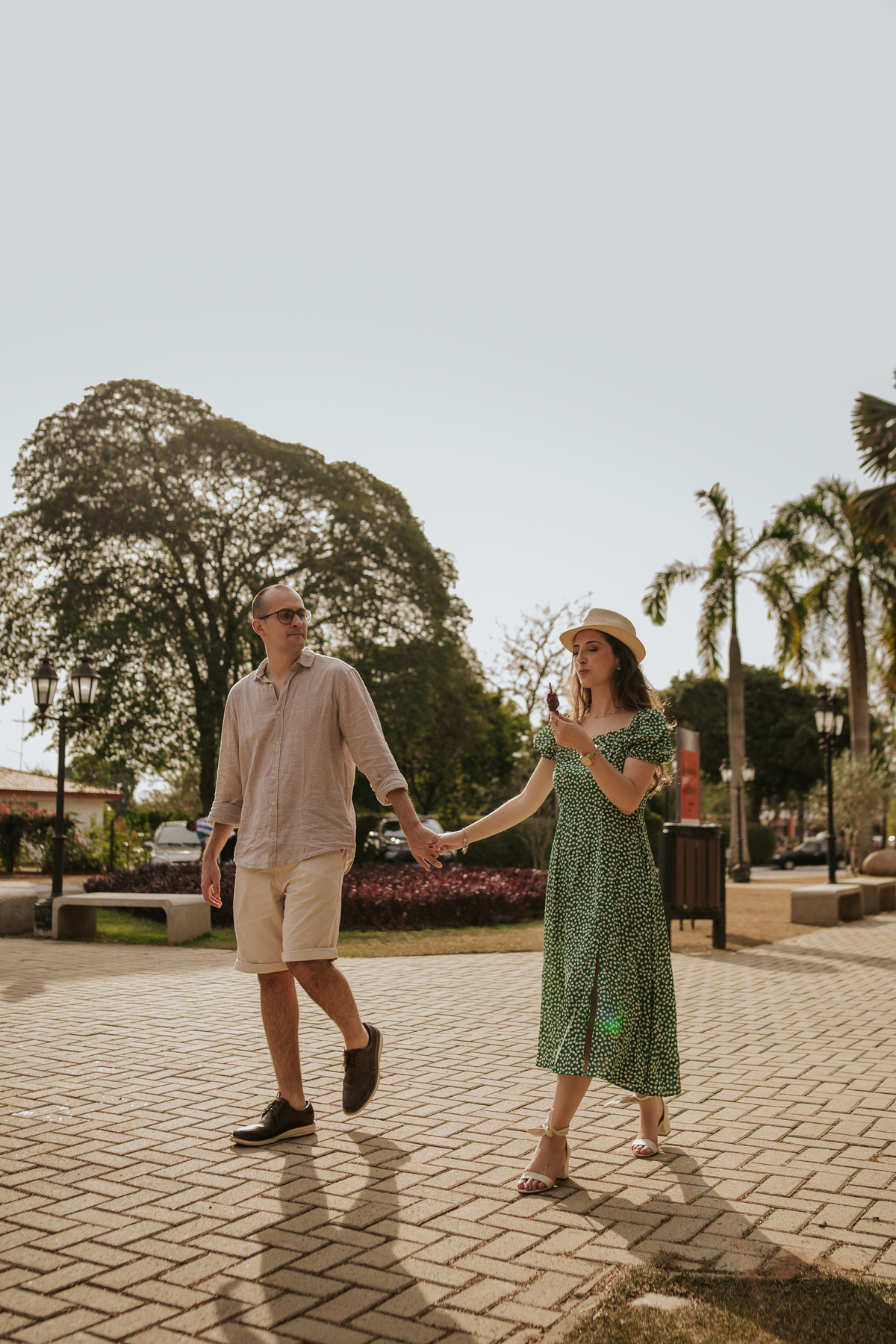 pré-wedding, wedding, ensaio fotográfico, ensaio de foto, ensaio de casal, ensaio fotográfico casal, foto de casal, ensaio externo, ensaio fotográfico em holambra, pré-wedding em holambra, holambra
