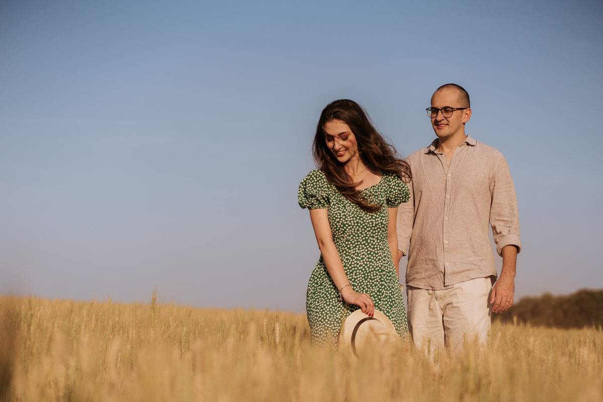 pré-wedding, wedding, ensaio fotográfico, ensaio de foto, ensaio de casal, ensaio fotográfico casal, foto de casal, ensaio externo, ensaio fotográfico em holambra, pré-wedding em holambra, holambra