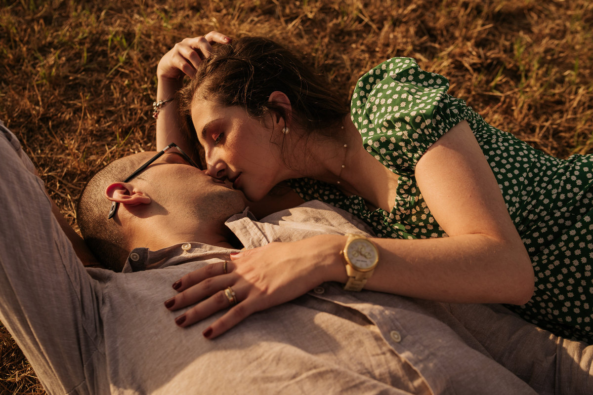 pré-wedding, wedding, ensaio fotográfico, ensaio de foto, ensaio de casal, ensaio fotográfico casal, foto de casal, ensaio externo, ensaio fotográfico em holambra, pré-wedding em holambra, holambra