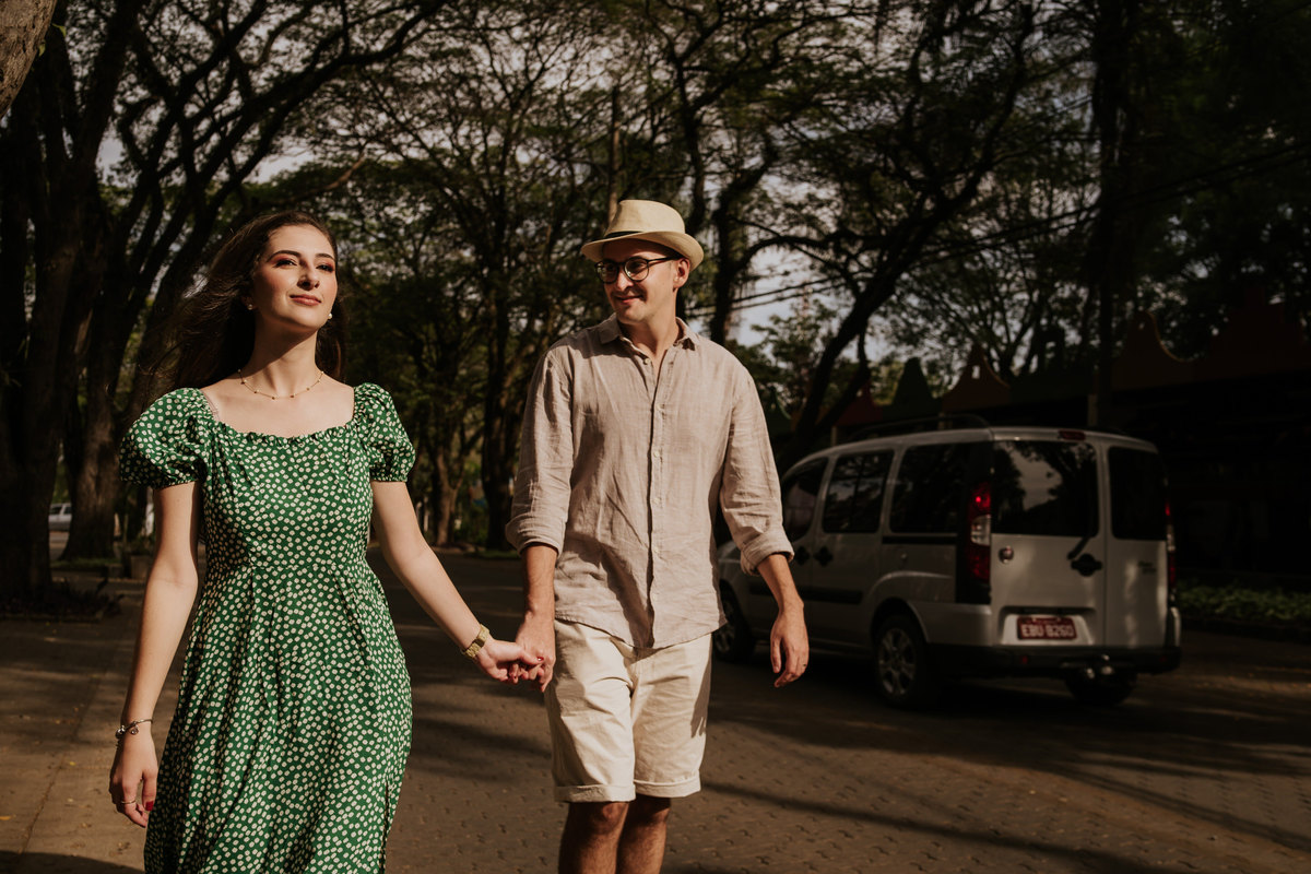 pré-wedding, wedding, ensaio fotográfico, ensaio de foto, ensaio de casal, ensaio fotográfico casal, foto de casal, ensaio externo, ensaio fotográfico em holambra, pré-wedding em holambra, holambra