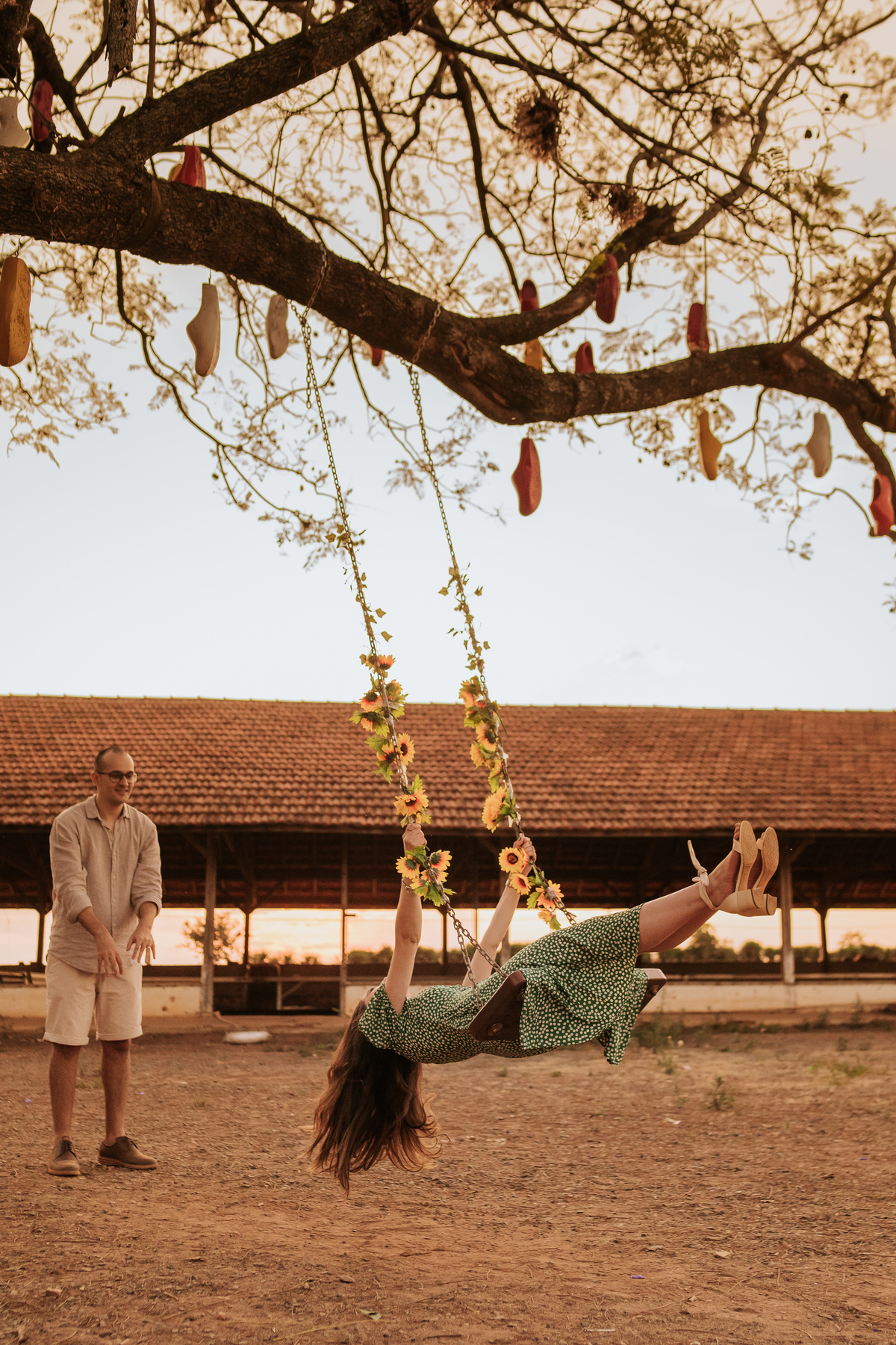 pré-wedding, wedding, ensaio fotográfico, ensaio de foto, ensaio de casal, ensaio fotográfico casal, foto de casal, ensaio externo, ensaio fotográfico em holambra, pré-wedding em holambra, holambra