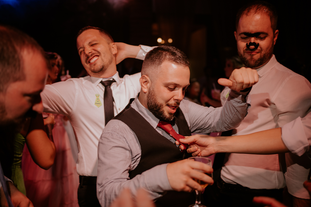 casamento, wedding, noiva, dia da noiva, bride, vestido de noiva, maquiagem de noiva, wedding dress, cerimônia de casamento, dia do noivo, madrinhas, padrinhos, wedding dress, making of, villa lyon, balada de casamento