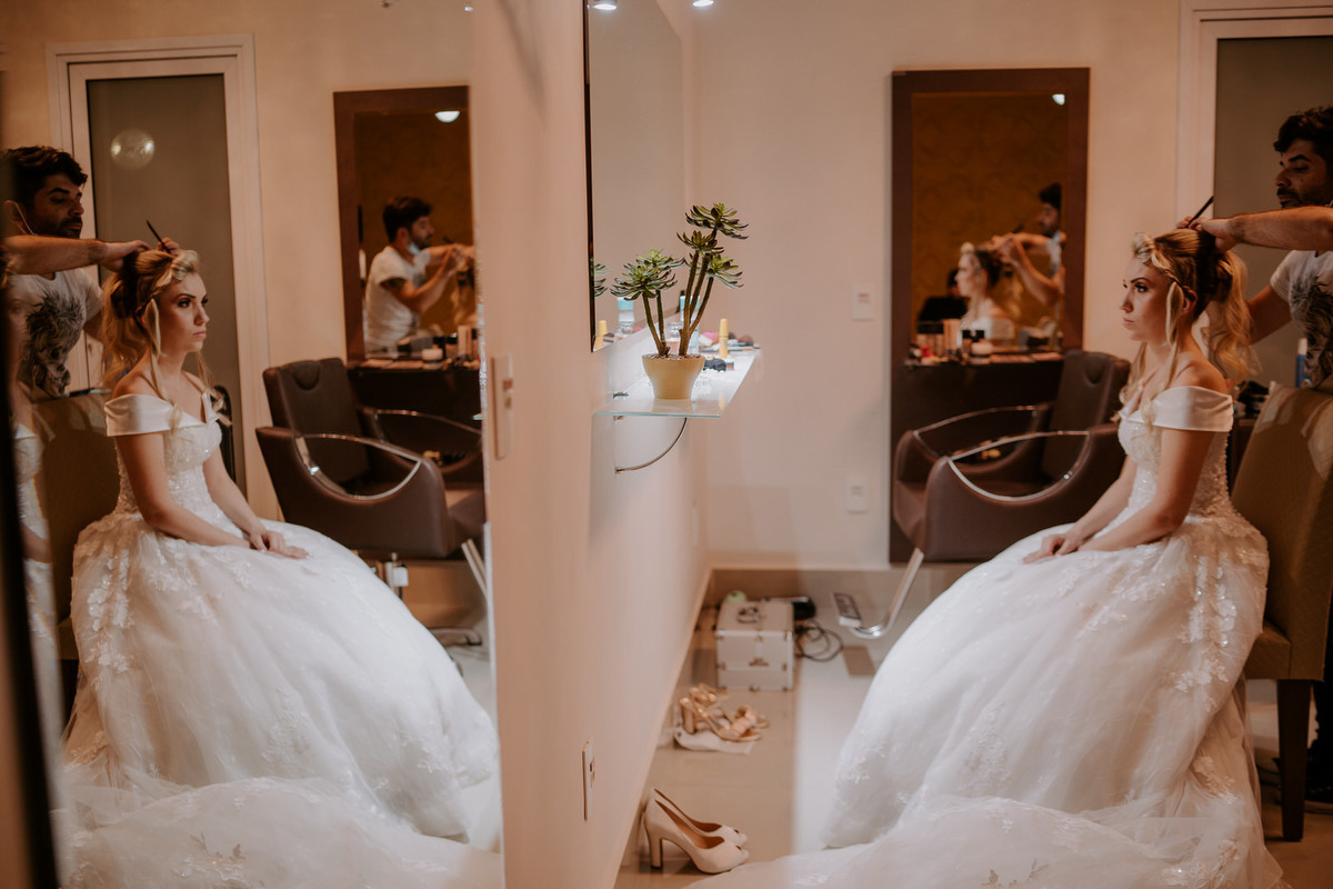 casamento, wedding, noiva, dia da noiva, bride, vestido de noiva, maquiagem de noiva, wedding dress, cerimônia de casamento, dia do noivo, madrinhas, padrinhos, wedding dress, making of, villa lyon, balada de casamento