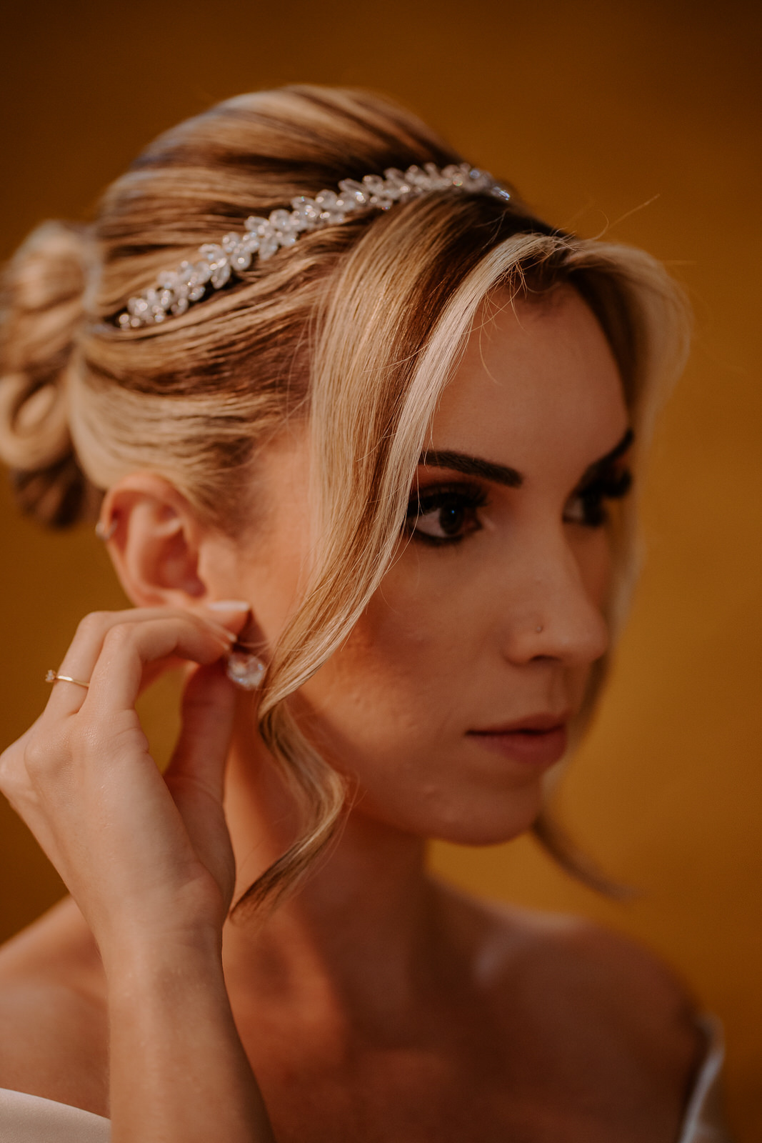 casamento, wedding, noiva, dia da noiva, bride, vestido de noiva, maquiagem de noiva, wedding dress, cerimônia de casamento, dia do noivo, madrinhas, padrinhos, wedding dress, making of, villa lyon, balada de casamento