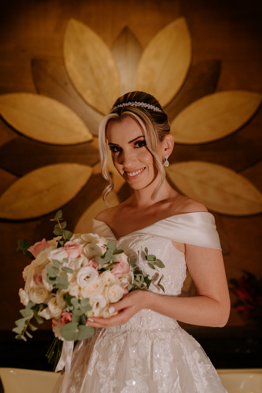 casamento, wedding, noiva, dia da noiva, bride, vestido de noiva, maquiagem de noiva, wedding dress, cerimônia de casamento, dia do noivo, madrinhas, padrinhos, wedding dress, making of, villa lyon, balada de casamento