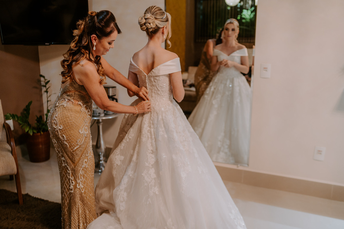 casamento, wedding, noiva, dia da noiva, bride, vestido de noiva, maquiagem de noiva, wedding dress, cerimônia de casamento, dia do noivo, madrinhas, padrinhos, wedding dress, making of, villa lyon, balada de casamento