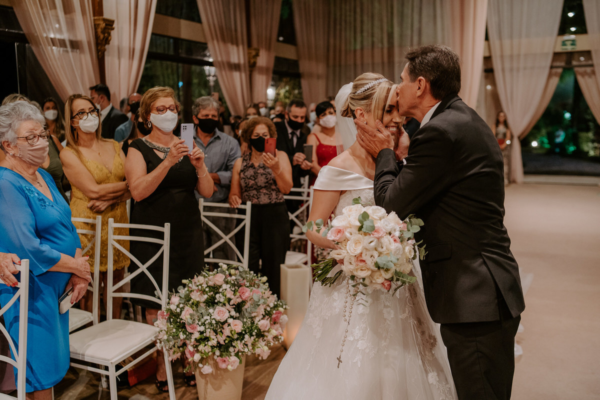 casamento, wedding, noiva, dia da noiva, bride, vestido de noiva, maquiagem de noiva, wedding dress, cerimônia de casamento, dia do noivo, madrinhas, padrinhos, wedding dress, making of, villa lyon, balada de casamento