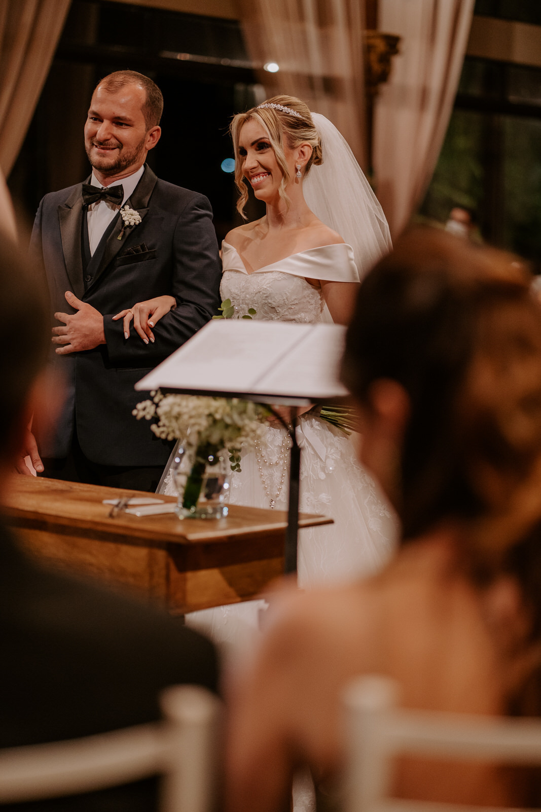 casamento, wedding, noiva, dia da noiva, bride, vestido de noiva, maquiagem de noiva, wedding dress, cerimônia de casamento, dia do noivo, madrinhas, padrinhos, wedding dress, making of, villa lyon, balada de casamento