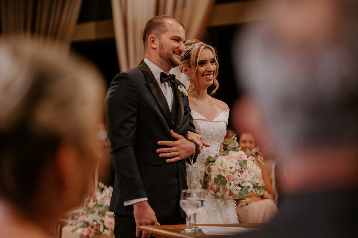 casamento, wedding, noiva, dia da noiva, bride, vestido de noiva, maquiagem de noiva, wedding dress, cerimônia de casamento, dia do noivo, madrinhas, padrinhos, wedding dress, making of, villa lyon, balada de casamento