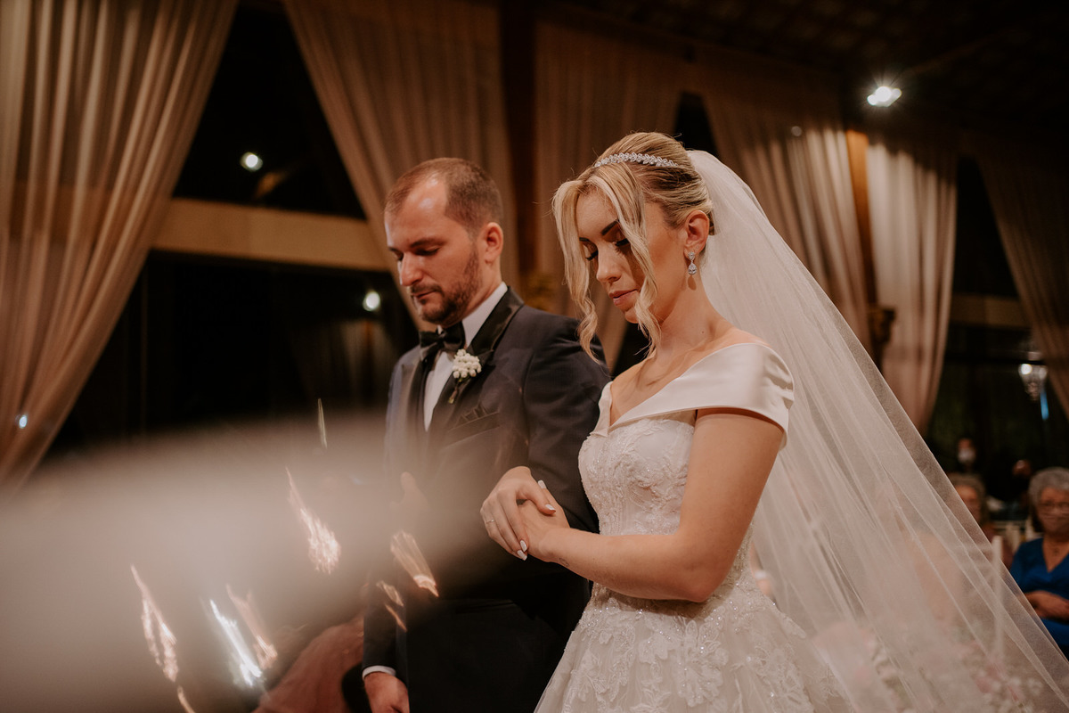 casamento, wedding, noiva, dia da noiva, bride, vestido de noiva, maquiagem de noiva, wedding dress, cerimônia de casamento, dia do noivo, madrinhas, padrinhos, wedding dress, making of, villa lyon, balada de casamento