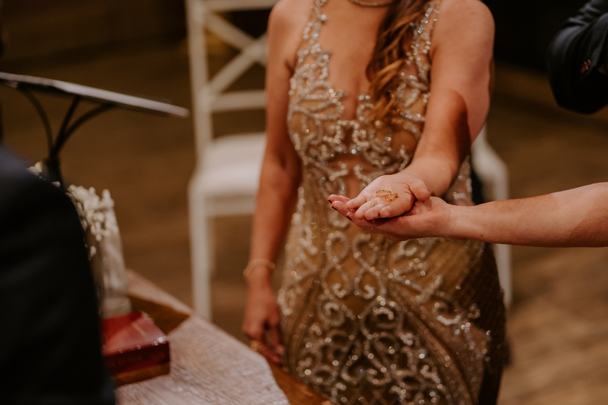 casamento, wedding, noiva, dia da noiva, bride, vestido de noiva, maquiagem de noiva, wedding dress, cerimônia de casamento, dia do noivo, madrinhas, padrinhos, wedding dress, making of, villa lyon, balada de casamento