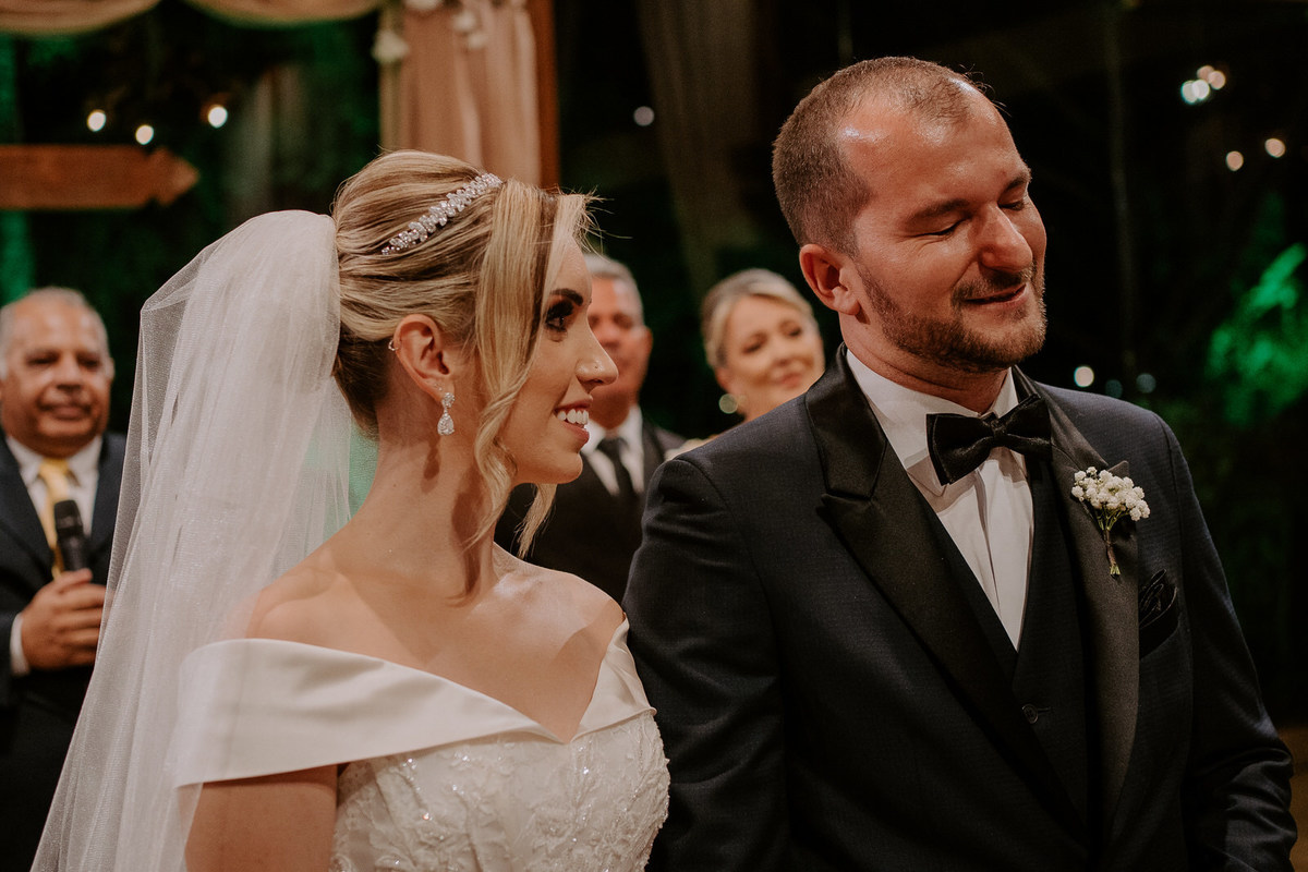 casamento, wedding, noiva, dia da noiva, bride, vestido de noiva, maquiagem de noiva, wedding dress, cerimônia de casamento, dia do noivo, madrinhas, padrinhos, wedding dress, making of, villa lyon, balada de casamento