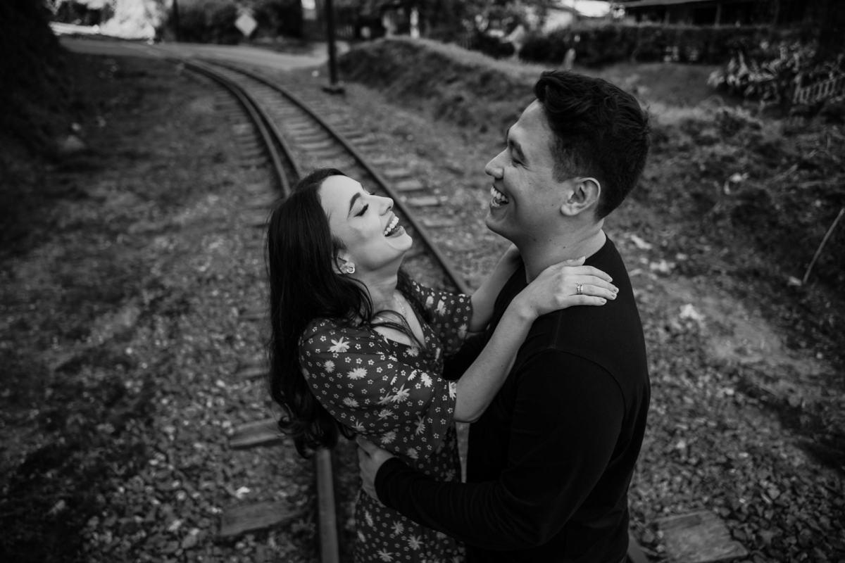 pré-wedding, wedding, ensaio fotográfico, ensaio de foto, ensaio de casal, ensaio fotográfico casal, foto de casal, ensaio externo, ensaio fotográfico em campos do jordão, pré-wedding em campos do jordão, campos do jordão