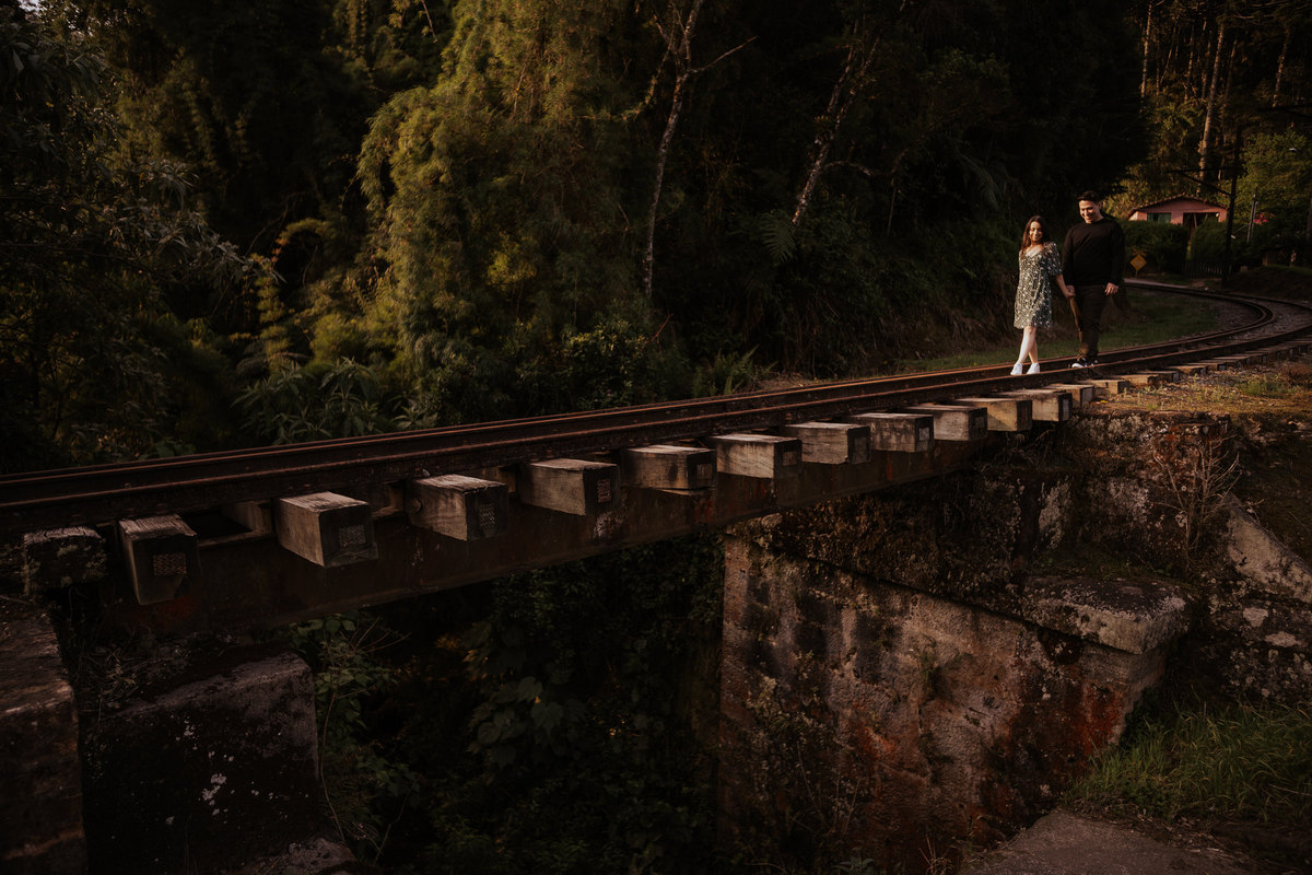 pré-wedding, wedding, ensaio fotográfico, ensaio de foto, ensaio de casal, ensaio fotográfico casal, foto de casal, ensaio externo, ensaio fotográfico em campos do jordão, pré-wedding em campos do jordão, campos do jordão