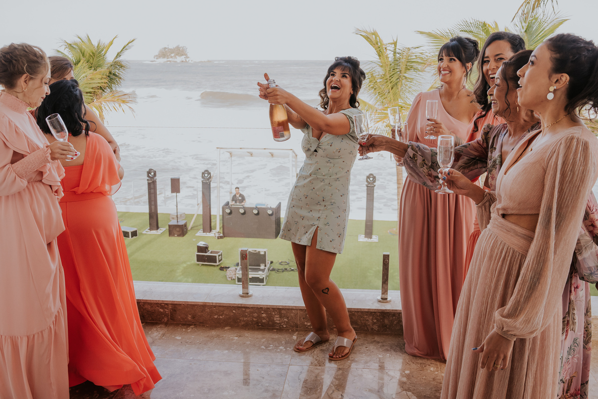 casamento, wedding, noiva, dia da noiva, bride, vestido de noiva, maquiagem de noiva, wedding dress, cerimônia de casamento, dia do noivo, casamento na praia, wedding dress, making of, casa170, balada de casamento, acessório noiva, visagismo para noivos