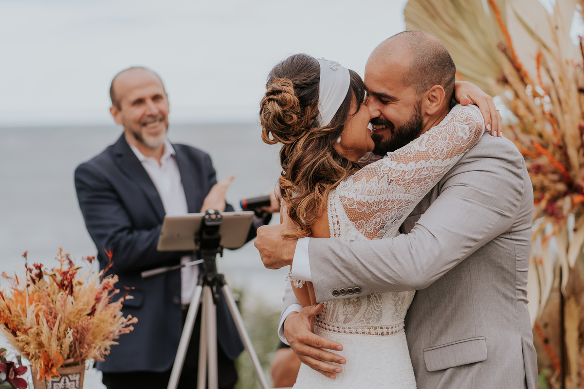 casamento, wedding, noiva, dia da noiva, bride, vestido de noiva, maquiagem de noiva, wedding dress, cerimônia de casamento, dia do noivo, casamento na praia, wedding dress, making of, casa170, balada de casamento, acessório noiva, visagismo para noivos