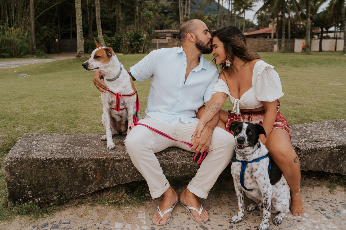 pré-wedding, wedding, ensaio fotográfico, ensaio de foto, ensaio de casal, ensaio fotográfico casal, foto de casal, ensaio externo, ensaio fotográfico na praia, ensaio de família, ensaio de família na praia, fotos de pets