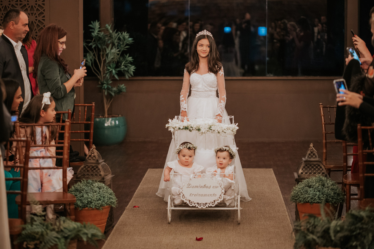 casamento, wedding, noiva, dia da noiva, bride, vestido de noiva, maquiagem de noiva, wedding dress, cerimônia de casamento, dia do noivo, wedding dress, making of, balada de casamento