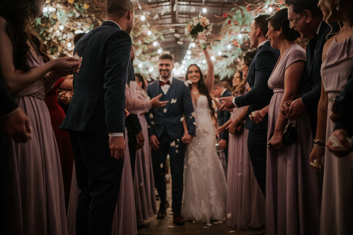 casamento, wedding, noiva, dia da noiva, bride, vestido de noiva, maquiagem de noiva, wedding dress, cerimônia de casamento, dia do noivo, wedding dress, making of, balada de casamento