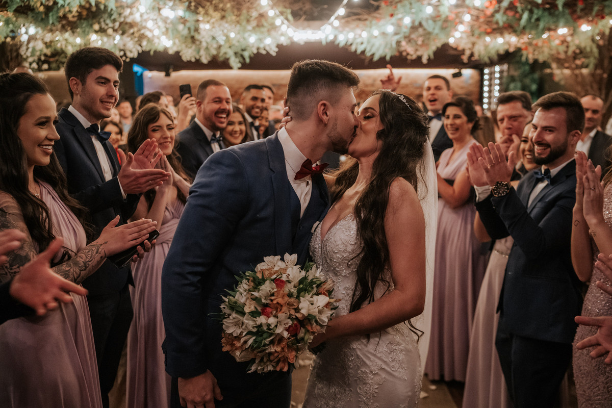 casamento, wedding, noiva, dia da noiva, bride, vestido de noiva, maquiagem de noiva, wedding dress, cerimônia de casamento, dia do noivo, wedding dress, making of, balada de casamento