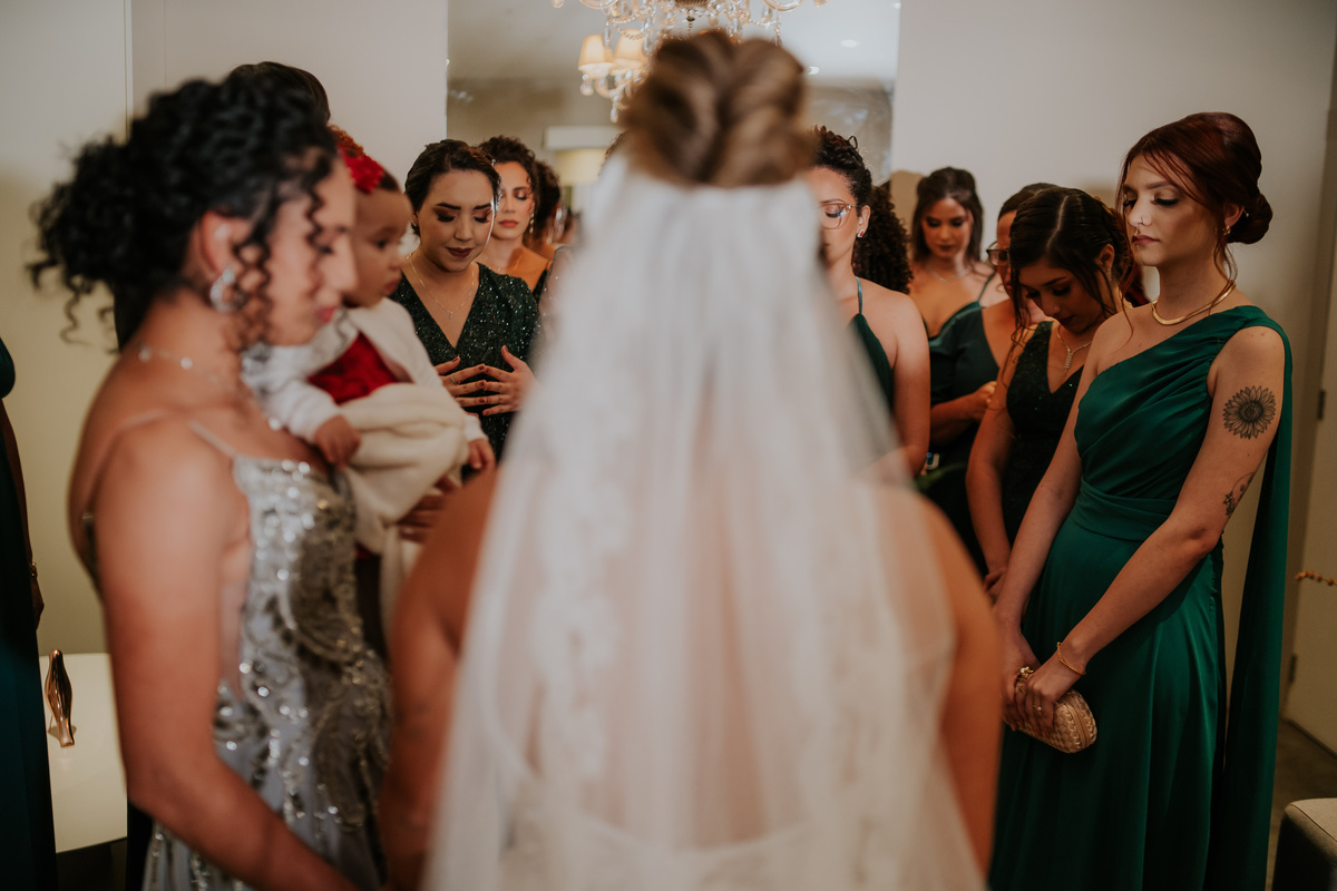 casamento, wedding, noiva, dia da noiva, bride, vestido de noiva, maquiagem de noiva, wedding dress, cerimônia de casamento, dia do noivo, madrinhas, padrinhos, wedding dress, making of, estacao 840, balada de casamento