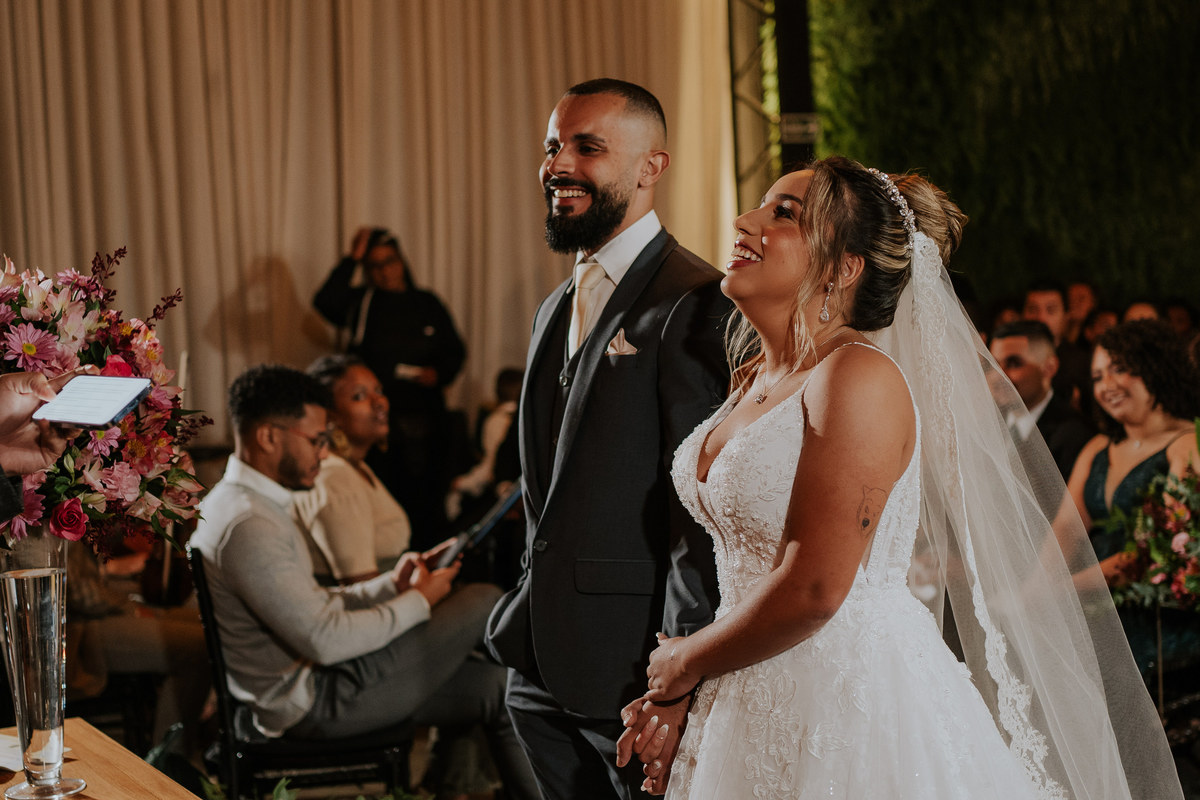 casamento, wedding, noiva, dia da noiva, bride, vestido de noiva, maquiagem de noiva, wedding dress, cerimônia de casamento, dia do noivo, madrinhas, padrinhos, wedding dress, making of, estacao 840, balada de casamento