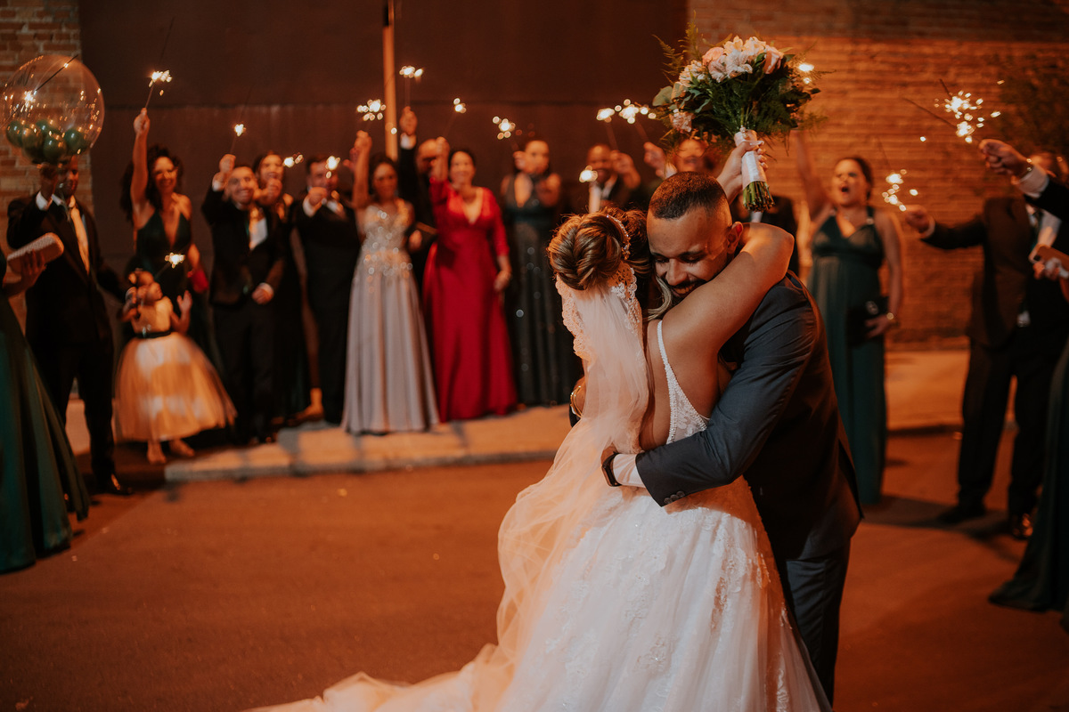 casamento, wedding, noiva, dia da noiva, bride, vestido de noiva, maquiagem de noiva, wedding dress, cerimônia de casamento, dia do noivo, madrinhas, padrinhos, wedding dress, making of, estacao 840, balada de casamento