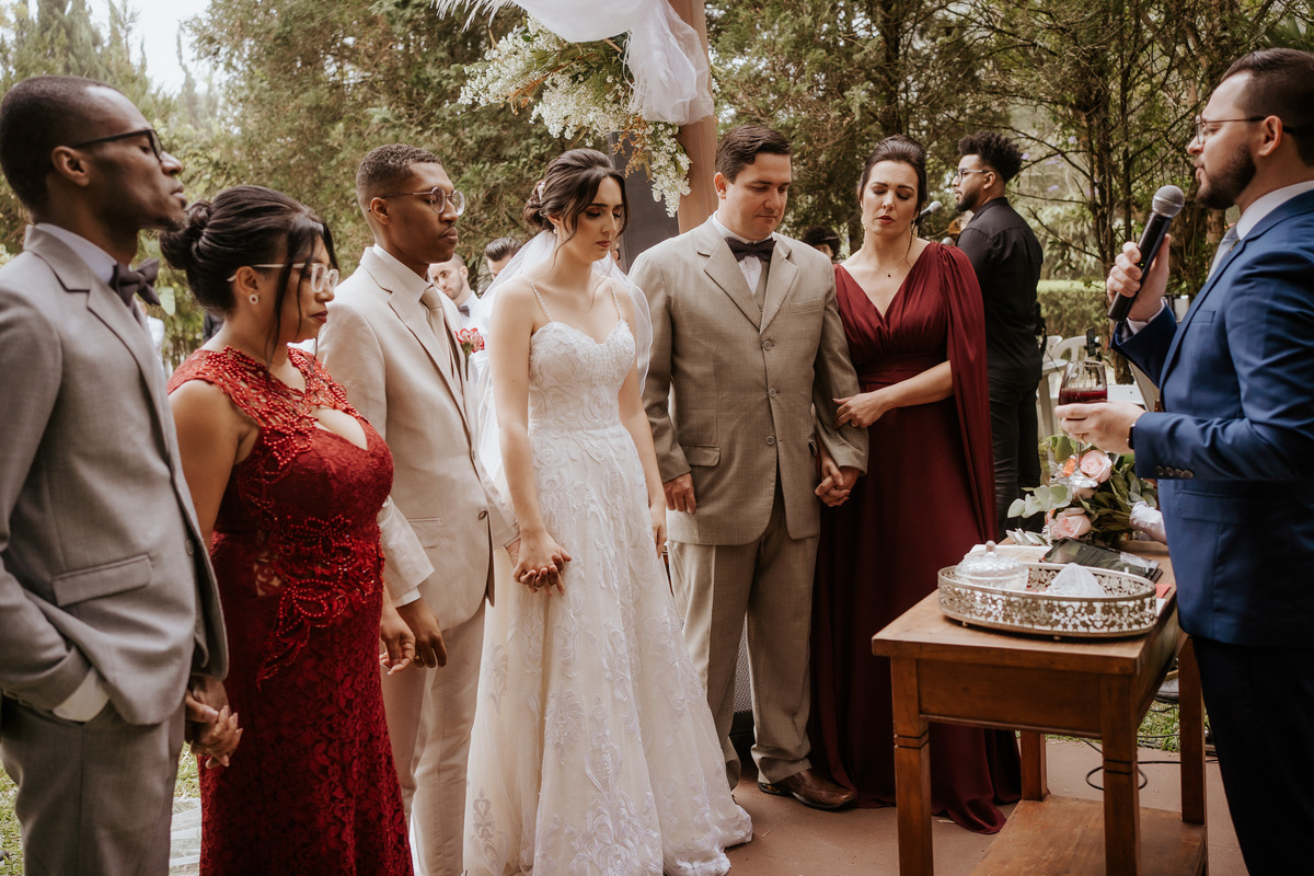 casamento, wedding, casamento no campo, casamento ao ar livre, cerimônia externa, dia da noiva, dia do noiva, casamento emocionante, dress, bride, wedding dresses, vestido de noiva, casamento interracial