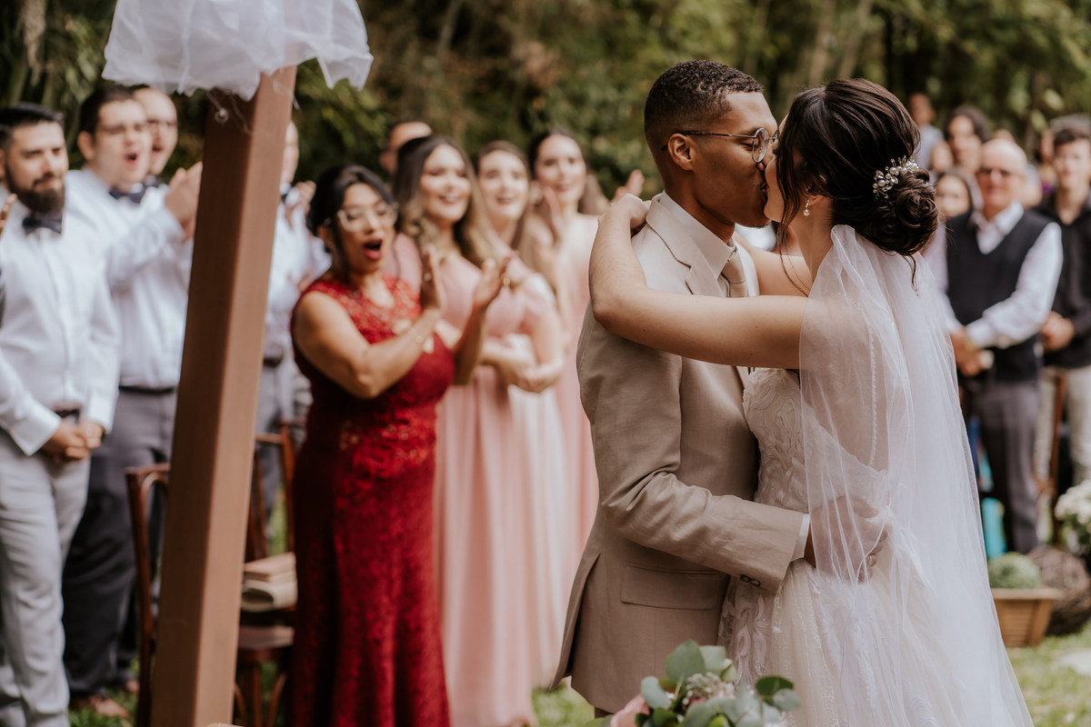 casamento, wedding, casamento no campo, casamento ao ar livre, cerimônia externa, dia da noiva, dia do noiva, casamento emocionante, dress, bride, wedding dresses, vestido de noiva, casamento interracial