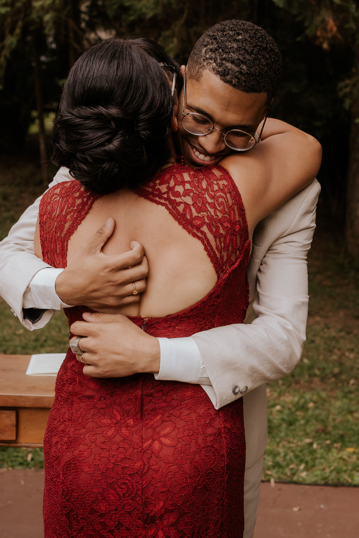 casamento, wedding, casamento no campo, casamento ao ar livre, cerimônia externa, dia da noiva, dia do noiva, casamento emocionante, dress, bride, wedding dresses, vestido de noiva, casamento interracial