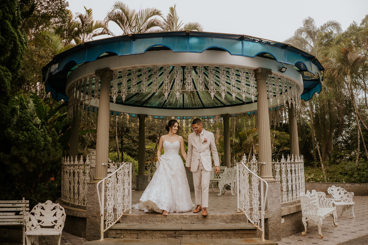 casamento, wedding, casamento no campo, casamento ao ar livre, cerimônia externa, dia da noiva, dia do noiva, casamento emocionante, dress, bride, wedding dresses, vestido de noiva, casamento interracial