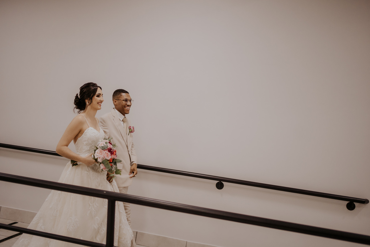 casamento, wedding, casamento no campo, casamento ao ar livre, cerimônia externa, dia da noiva, dia do noiva, casamento emocionante, dress, bride, wedding dresses, vestido de noiva, casamento interracial