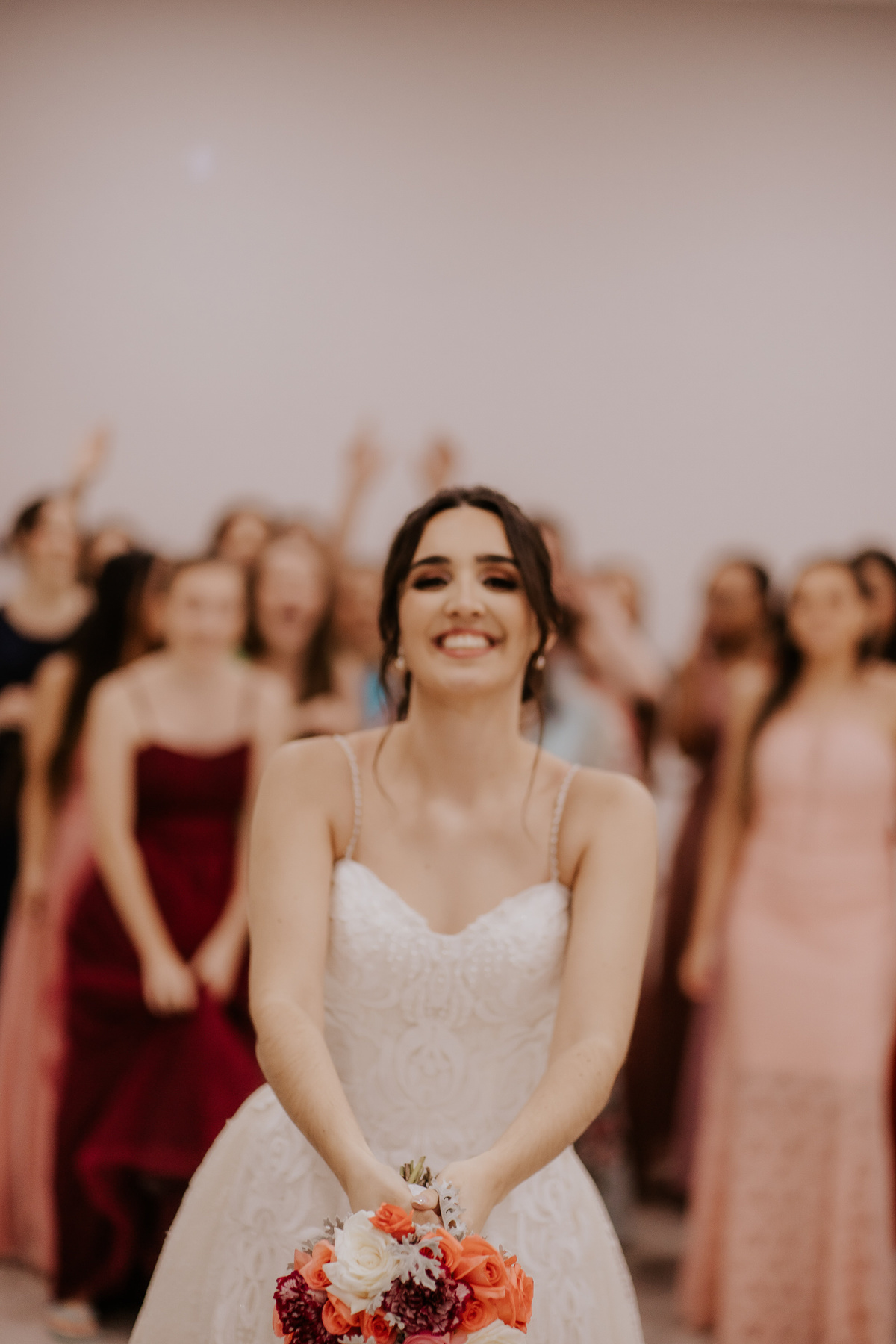 casamento, wedding, casamento no campo, casamento ao ar livre, cerimônia externa, dia da noiva, dia do noiva, casamento emocionante, dress, bride, wedding dresses, vestido de noiva, casamento interracial