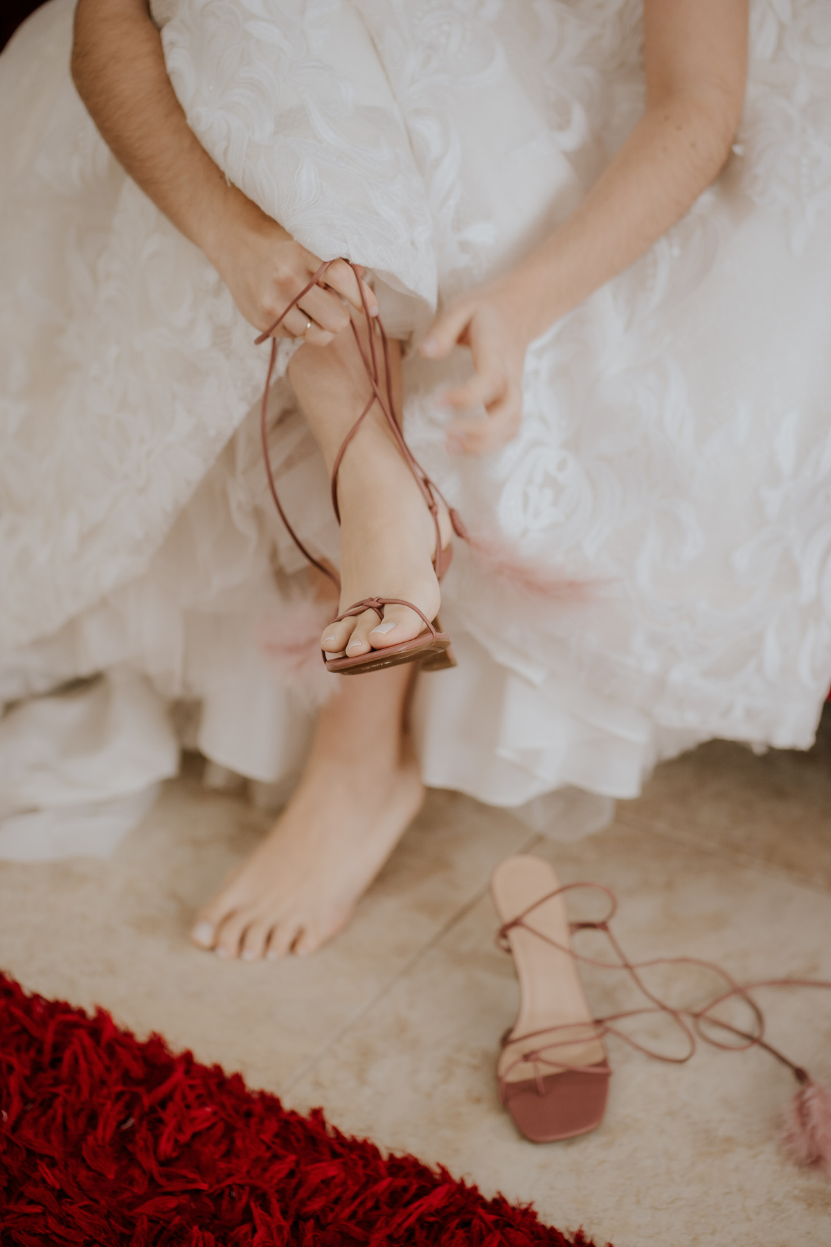 casamento, wedding, casamento no campo, casamento ao ar livre, cerimônia externa, dia da noiva, dia do noiva, casamento emocionante, dress, bride, wedding dresses, vestido de noiva, casamento interracial