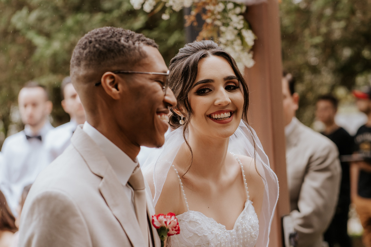 casamento, wedding, casamento no campo, casamento ao ar livre, cerimônia externa, dia da noiva, dia do noiva, casamento emocionante, dress, bride, wedding dresses, vestido de noiva, casamento interracial