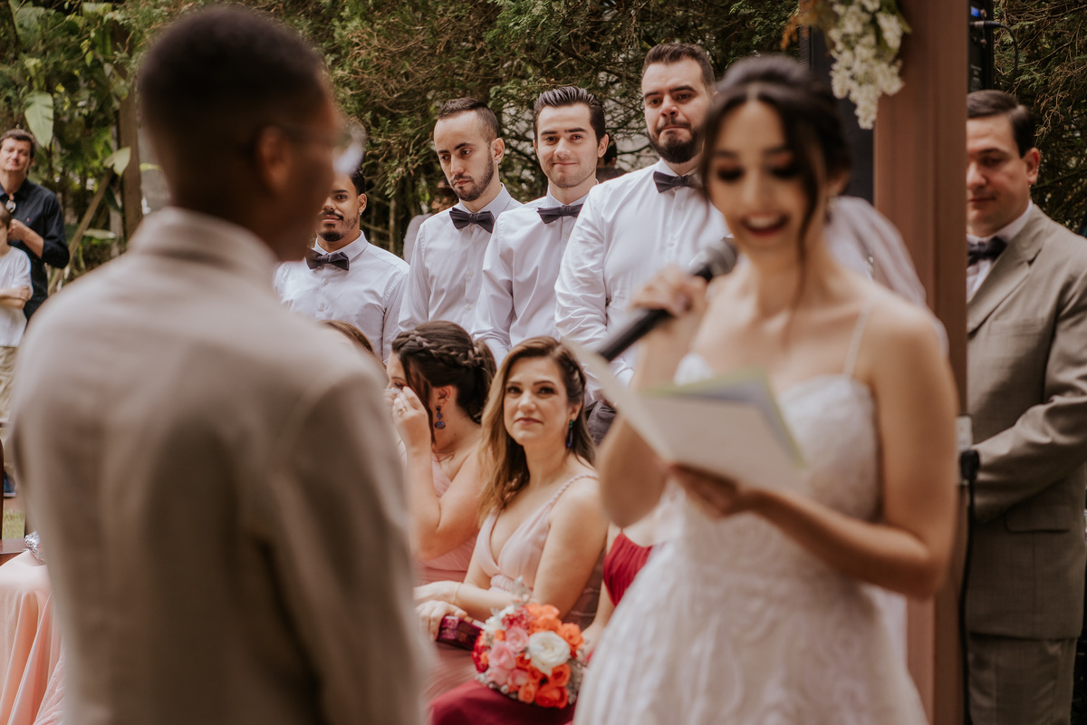 casamento, wedding, casamento no campo, casamento ao ar livre, cerimônia externa, dia da noiva, dia do noiva, casamento emocionante, dress, bride, wedding dresses, vestido de noiva, casamento interracial