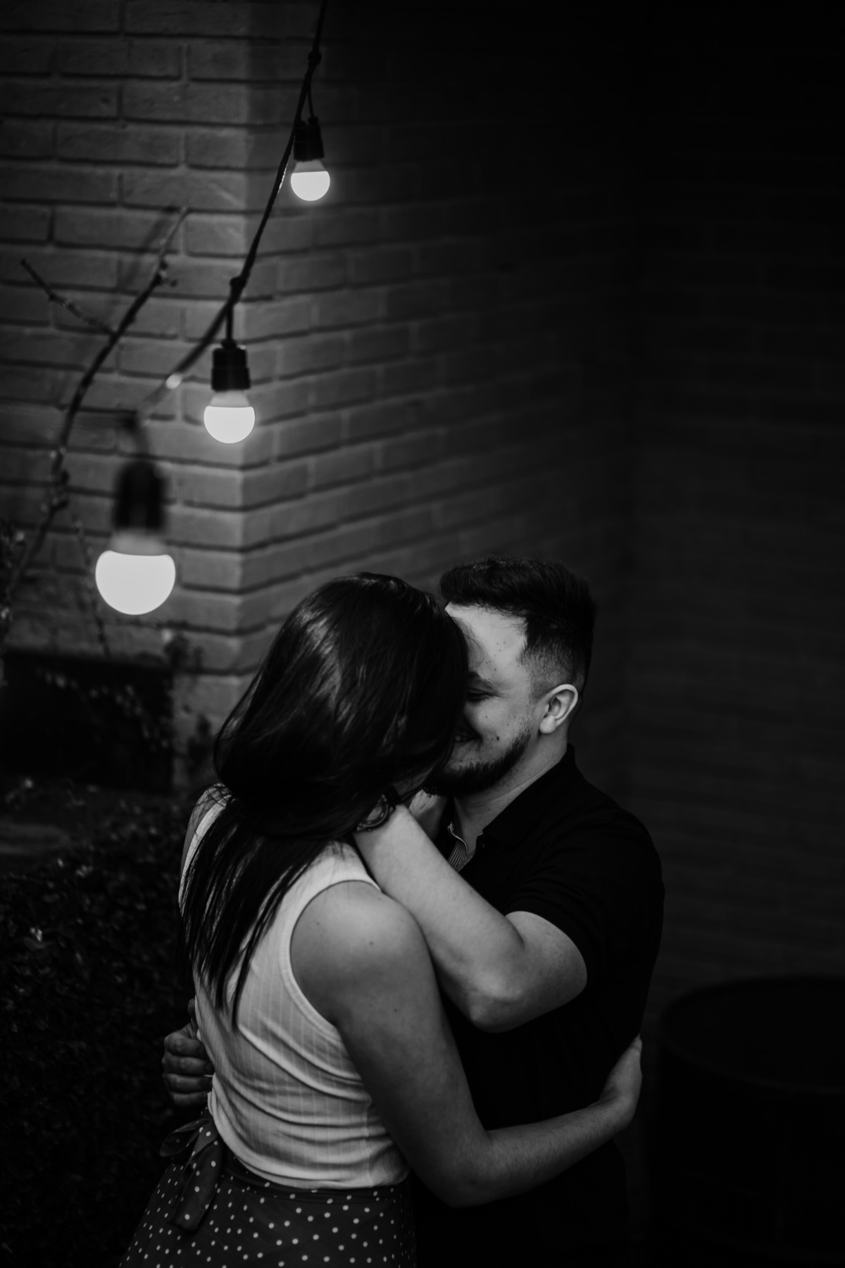 pre-wedding, pre-wedding in home, ensaio, ensaio de casal, pré-wedding em casa, casal em casa, noivos, casal na cozinha, casal cozinhando juntos, ensaio fotográfico, fotos de casal, campos do jordão