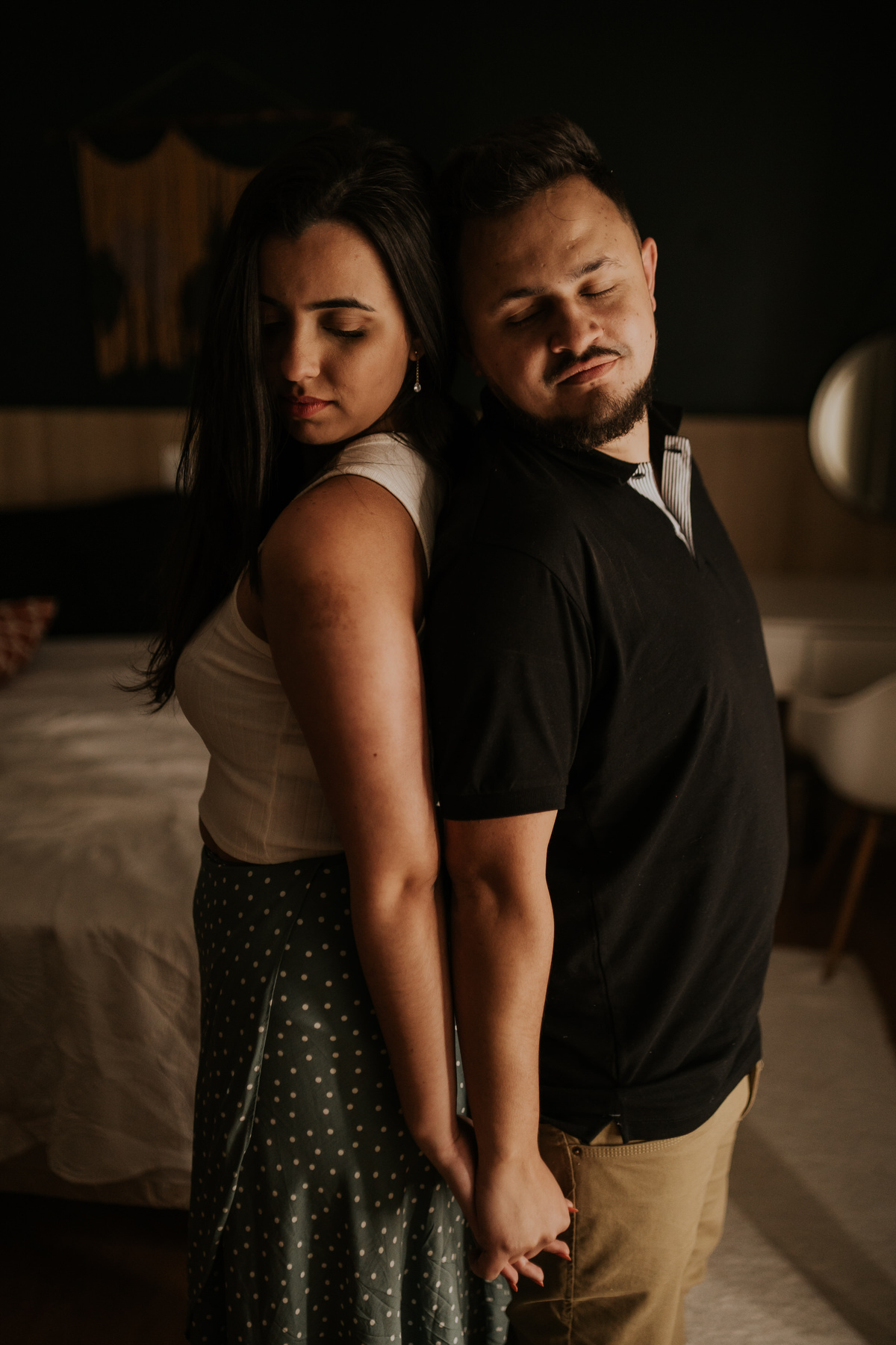 pre-wedding, pre-wedding in home, ensaio, ensaio de casal, pré-wedding em casa, casal em casa, noivos, casal na cozinha, casal cozinhando juntos, ensaio fotográfico, fotos de casal, campos do jordão