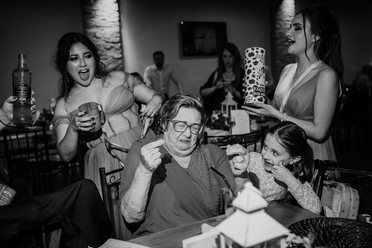 wedding, casamento, foto de casamento, fotografia de casamento, casamento no campo, madrinhas, vestido de noiva, wedding dress, dia da noiva, bride 