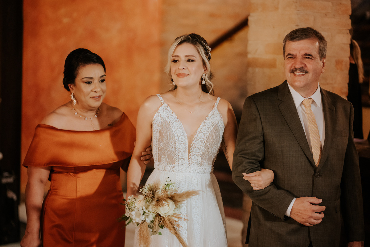 wedding, mini wedding, casamento, recepção em restaurante, casamento em restaurante, cerimômia em restaurante, veridiana pizzaria, bride, wedding bride, dia da noiva