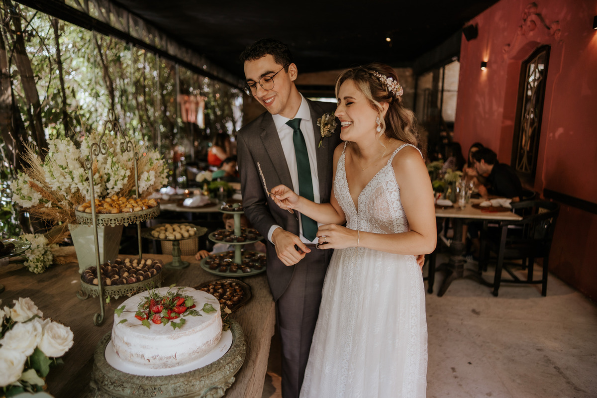 wedding, mini wedding, casamento, recepção em restaurante, casamento em restaurante, cerimômia em restaurante, veridiana pizzaria, bride, wedding bride, dia da noiva