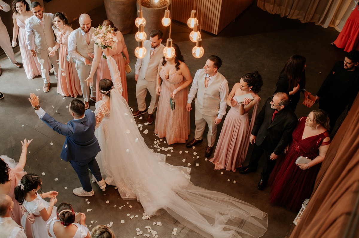 wedding, casamento, pre-wedding, pré-wedding, cerimônia religiosa, cerimônia em buffet, casamento em buffet, ensaio pós-casamento, ensaio industrial, fotos de noivos, noivos, estação 840, noivos cenário industrial