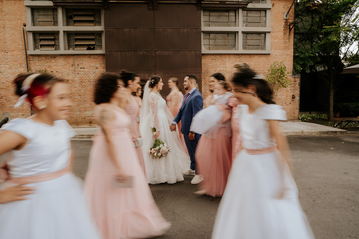 wedding, casamento, pre-wedding, pré-wedding, cerimônia religiosa, cerimônia em buffet, casamento em buffet, ensaio pós-casamento, ensaio industrial, fotos de noivos, noivos, estação 840, noivos cenário industrial