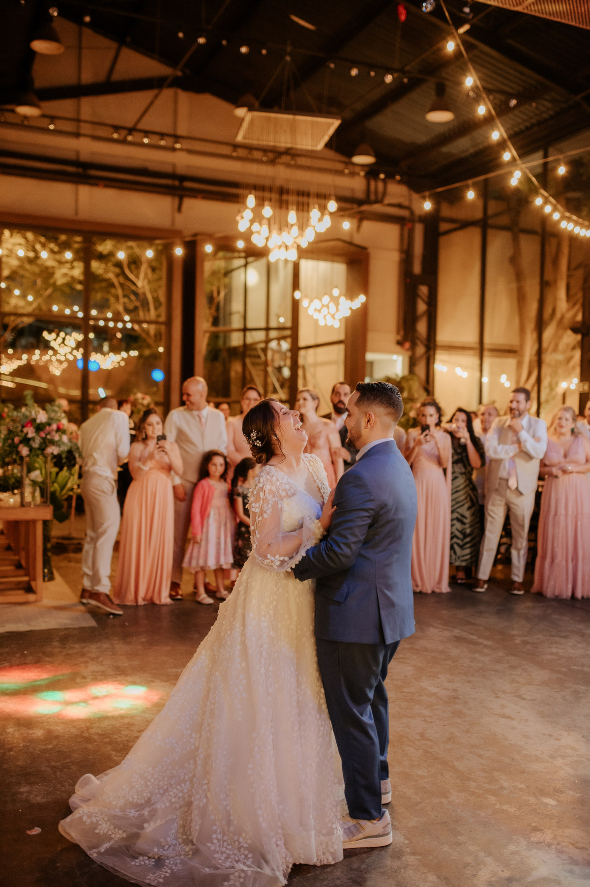 wedding, casamento, pre-wedding, pré-wedding, cerimônia religiosa, cerimônia em buffet, casamento em buffet, ensaio pós-casamento, ensaio industrial, fotos de noivos, noivos, estação 840, noivos cenário industrial