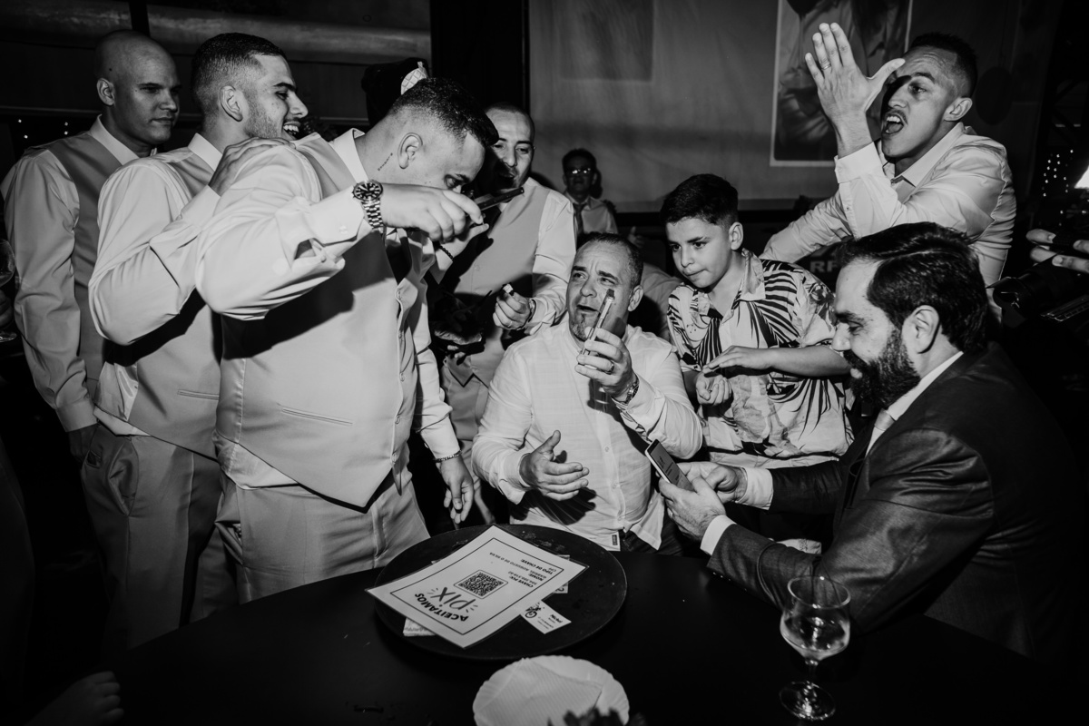 wedding, casamento, pre-wedding, pré-wedding, cerimônia religiosa, cerimônia em buffet, casamento em buffet, ensaio pós-casamento, ensaio industrial, fotos de noivos, noivos, estação 840, noivos cenário industrial